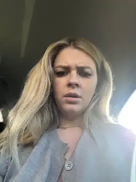 Love_BriのライブXXXチャット