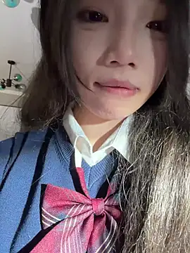 Yiyi-707 网络视讯表演