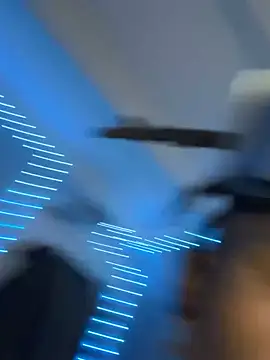 TheRealMrDLlong live XXX chat