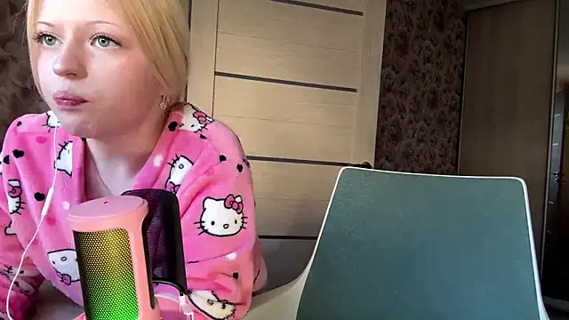 JeneeBIanks 라이브 XXX 채팅