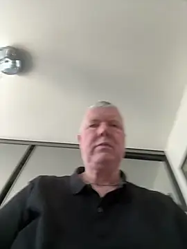 cumboy 在線直播表演