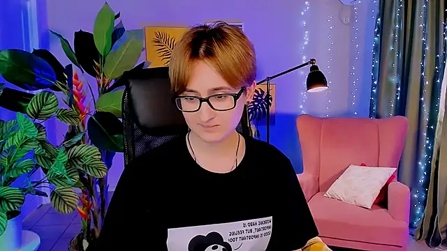 دردشة LixeLuna الجنسية المباشرة