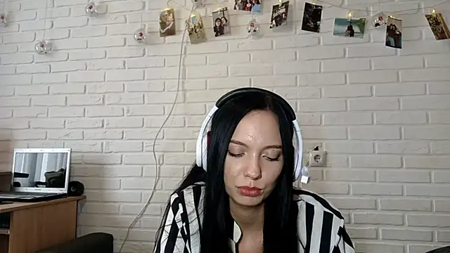 دردشة VanettaHartong الجنسية المباشرة