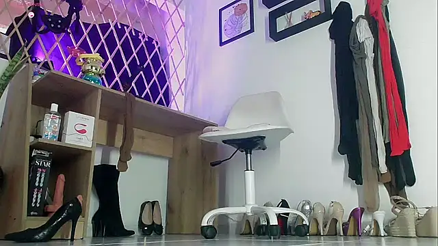 myla_sarah – Naživo XXX chat