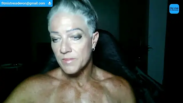 Chat XXX ao vivo de Devon2020