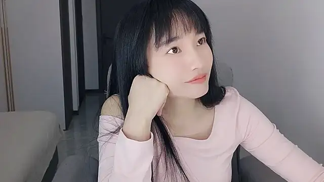 Lisa-3333's Live XXX Chat