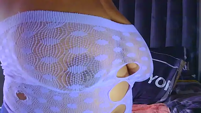 HOTSEXCBOOBS30xx: онлайн-секс-чат