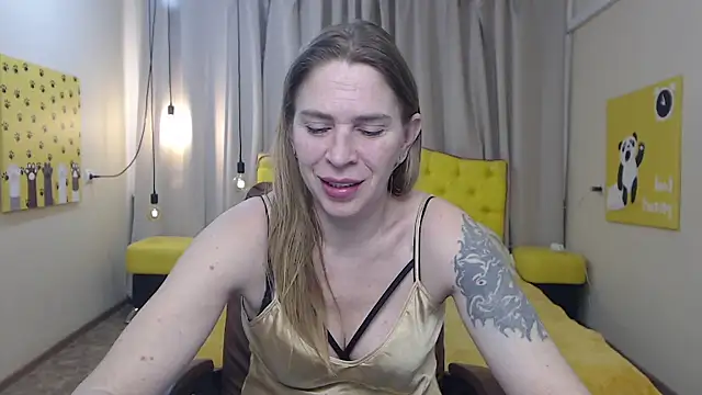 Chat XXX en directo de TessaDaybreak