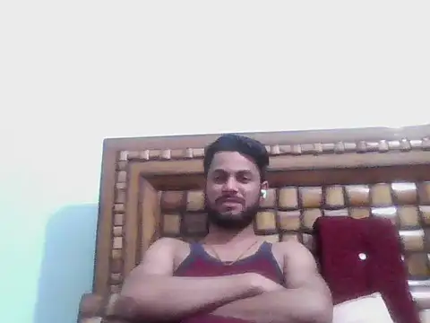 Stubborndesiboy élő XXX-chatje