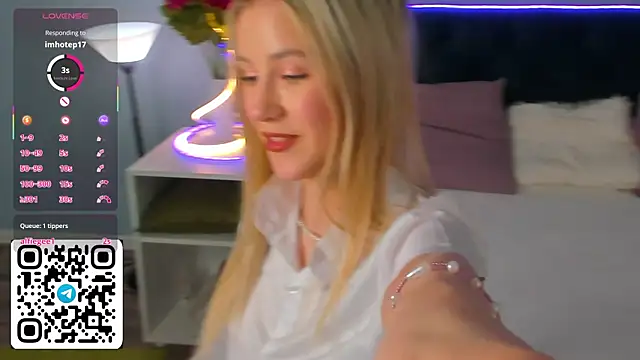 AnellyballのライブXXXチャット