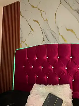 angellique_22 Adlı Modelin Canlı XXX Sohbeti