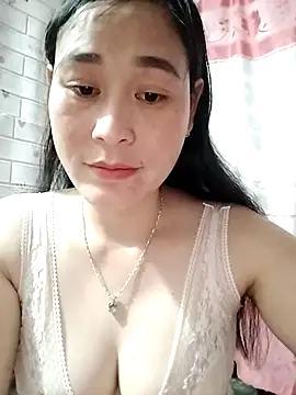 NgocLinh_69 Adlı Modelin Canlı XXX Sohbeti