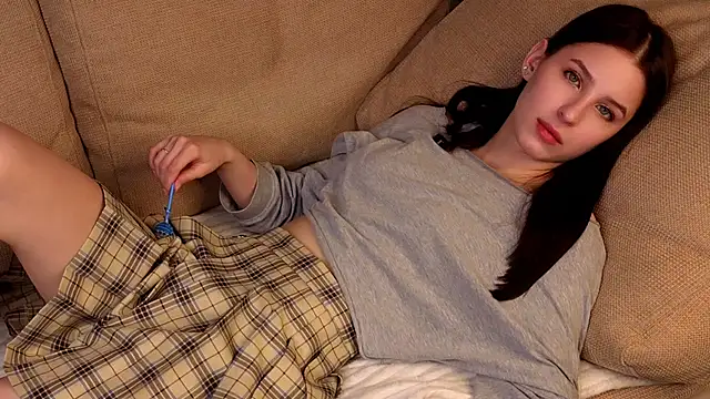 Chat +18 de KerstinMaynor ao vivo