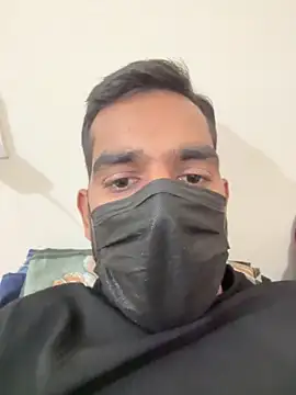 Manpreet057 Adlı Modelin Canlı XXX Sohbeti