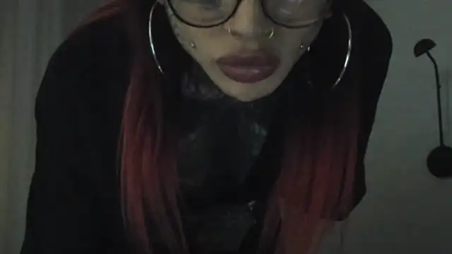 tamarapervert 网络视讯表演