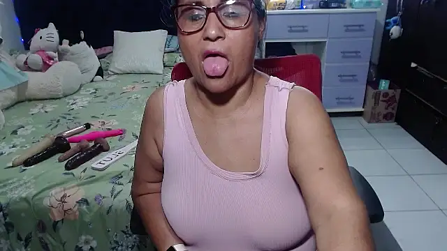 pervert_mommy_ Adlı Modelin Canlı XXX Sohbeti