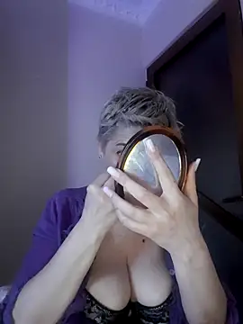 LunaBlaise 现场XXX聊天