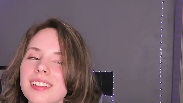 CrystaLeah 现场XXX聊天