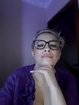 LunaBlaiseのライブXXXチャット