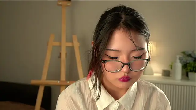 แชท XXX สดของ NelleMihalko