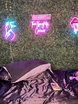 RenaThickAss' Webcam Show