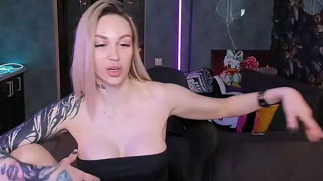 Živý XXX chat Blckmirrorr