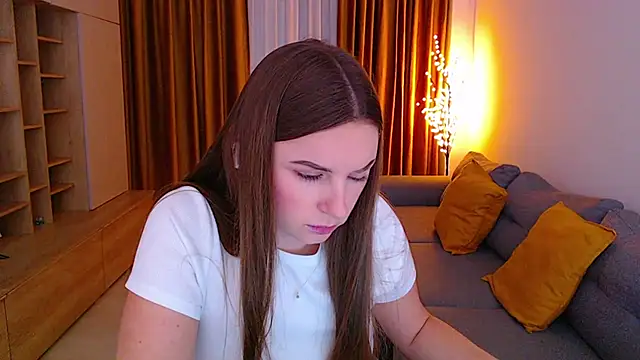 _Mia_Adams 即時 XXX 聊天