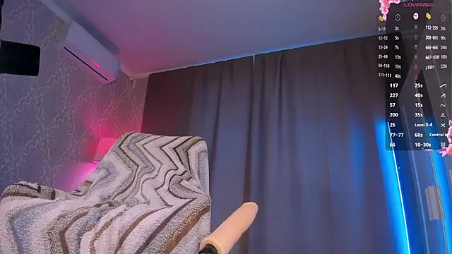 Juicy_Vikki লাইভ XXX চ্যাট