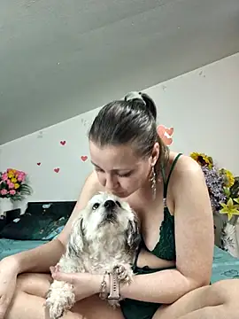 SweetMaddy888 Chat XXX in diretta