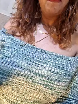 Isabella_Martin Adlı Modelin Canlı XXX Sohbeti