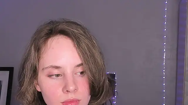 CrystaLeah Chat XXX in diretta