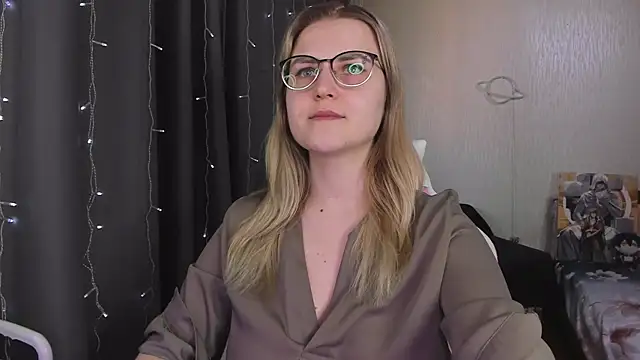 MissBrightShine's Live XXX Chat