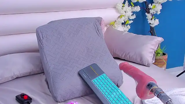 letty_straus' Live XXX Chat