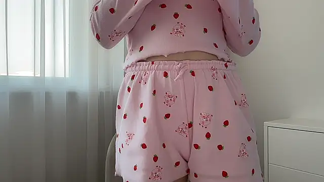 Chat +18 de ShySchoolGirl ao vivo