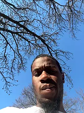 Chat +18 de pussyeater_- ao vivo