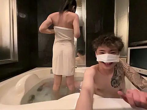 streetfuckers-jp2: διαδικτυακό σόου στην κάμερα