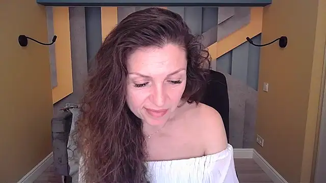 XXX chat uživo modela EllaLong