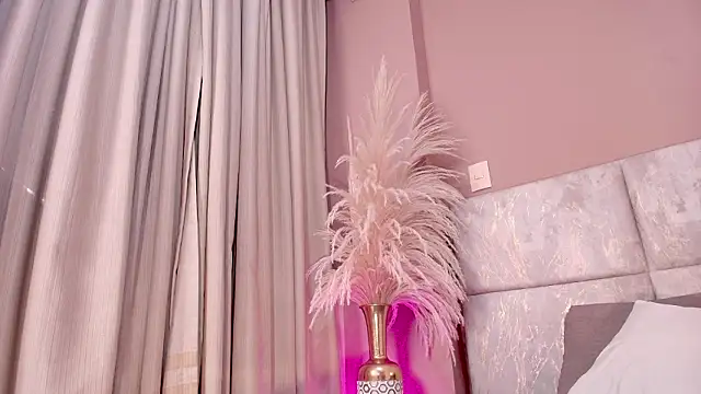 SeleneLujan's Live XXX Chat