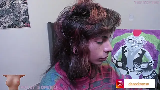 God_Dereck: διαδικτυακό σόου στην κάμερα