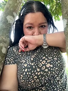 Lovelipsbig লাইভ XXX চ্যাট