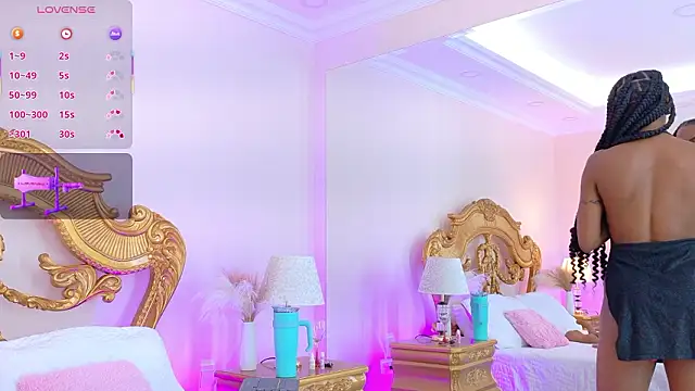 แชท XXX สดของ AshleyFerri