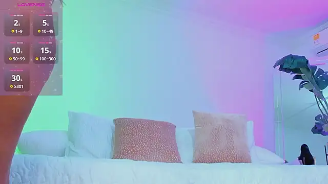 Chatroom XXX en direct de JANYLOVE__