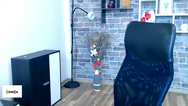 Chatroom XXX en direct de angel_devil_milf