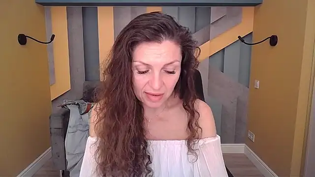 EllaLong Chat XXX live