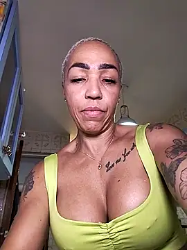 دردشة Alison_fitness الجنسية المباشرة