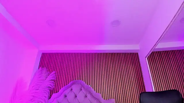 Violett_hott_ Chat XXX live