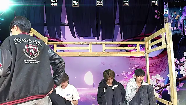 Chat XXX ao vivo de xiaohuangren01