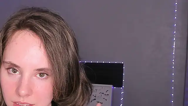 دردشة CrystaLeah الجنسية المباشرة