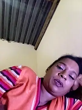 MiZzCreatorのライブXXXチャット