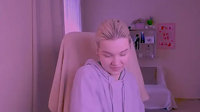 دردشة Hot_Blonda الجنسية المباشرة